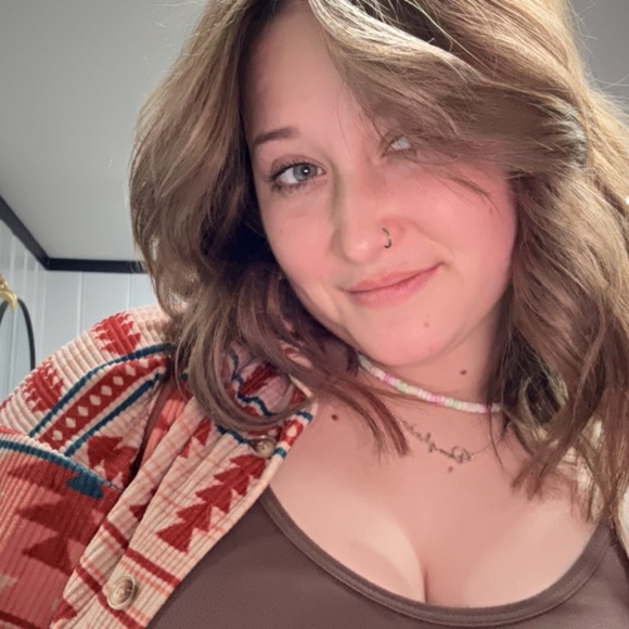 Meet your Posher, Mom S. (Carleen) & Avery - Picture 3 of 9